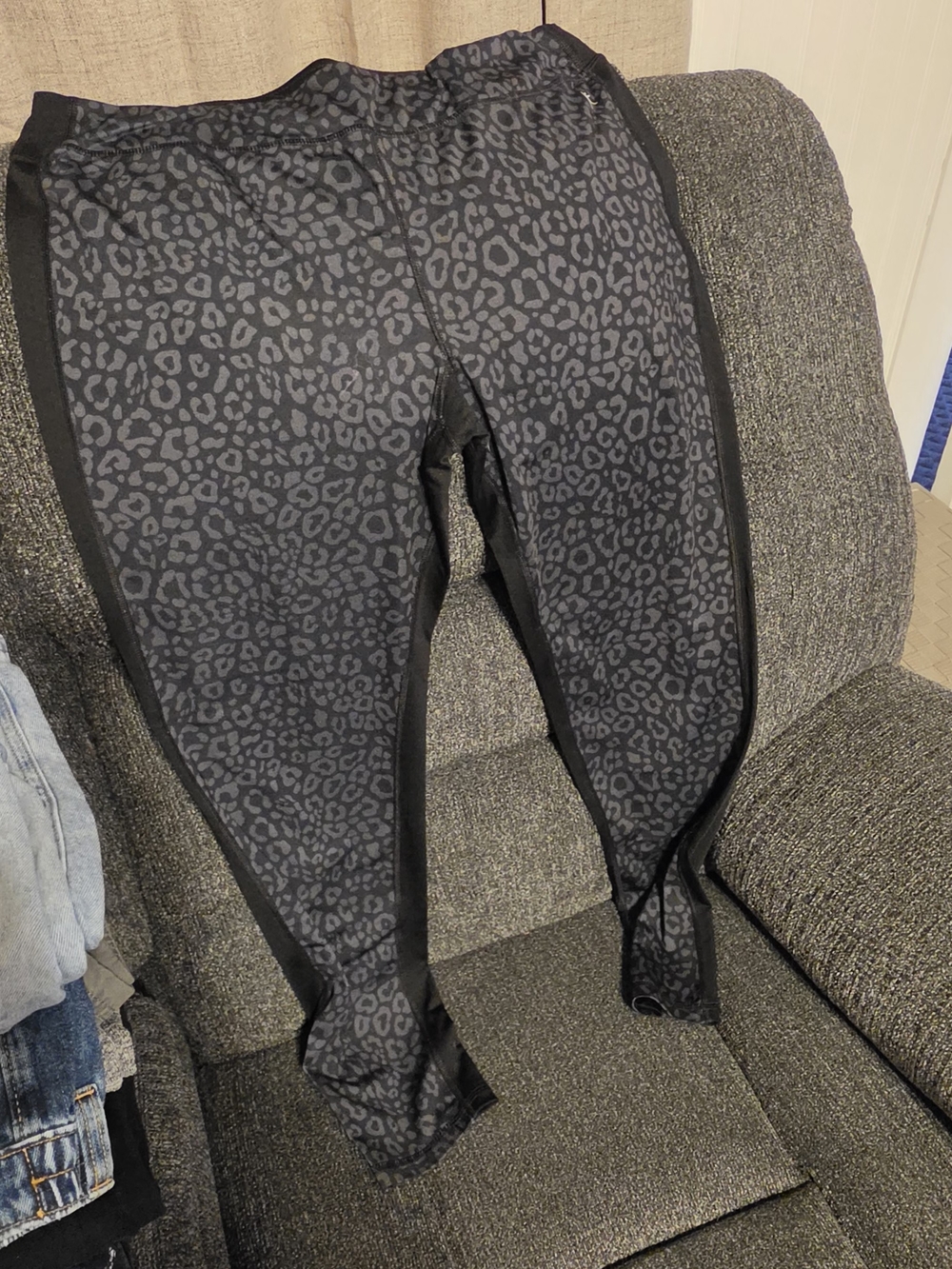 Danskin Black Grey Leopard Print Leggings
